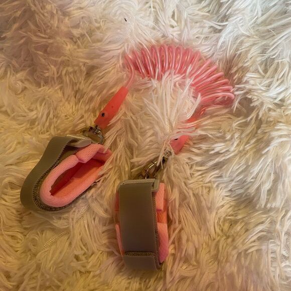 Toddler Arm Leash, Pink and Adjustable - Picture 1 of 3